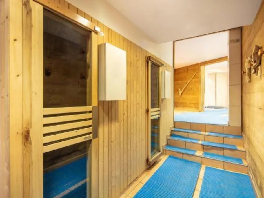 Pierre Et Vacances Les Bergers Au Pied Des Pistes & Piscine -Sauna & Balcon Sud Alpe d'Huez Apartment